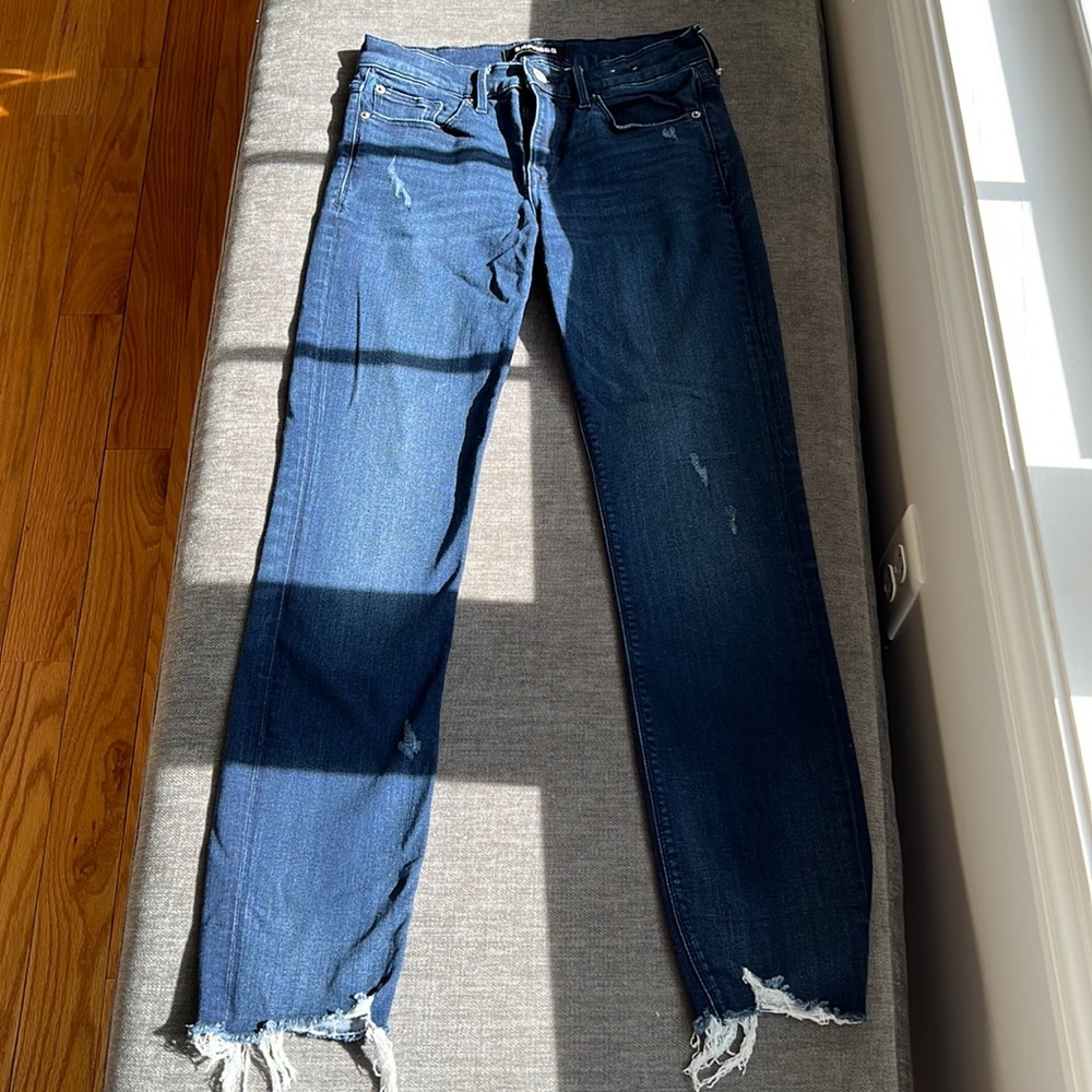Express - Cropped Skinny Mid Rise Jeans size 4